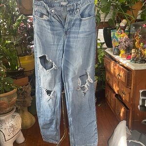 Good American Light Blue Distressed Jeans